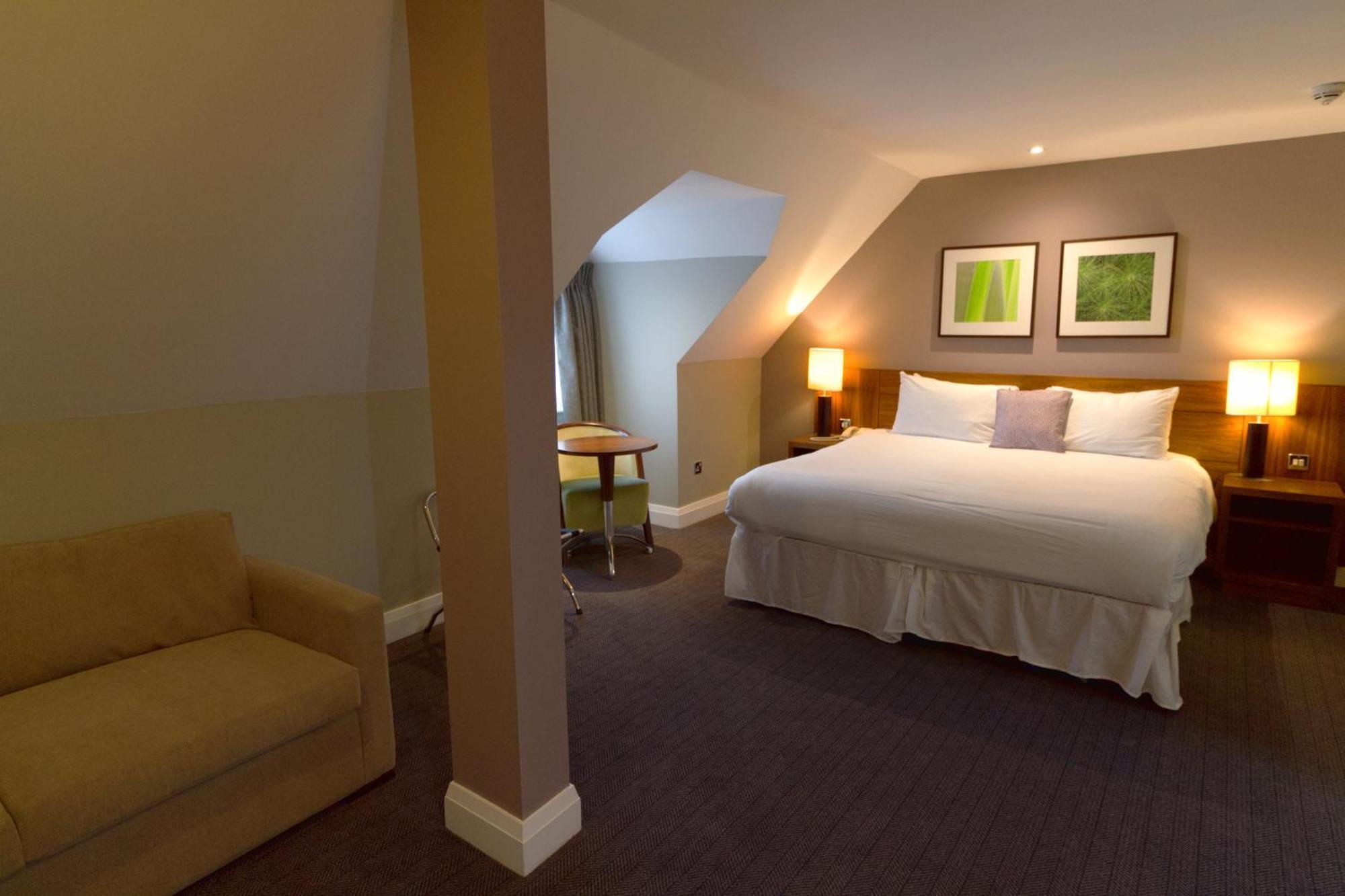 Best Western Ship Hotel Weybridge Eksteriør bilde