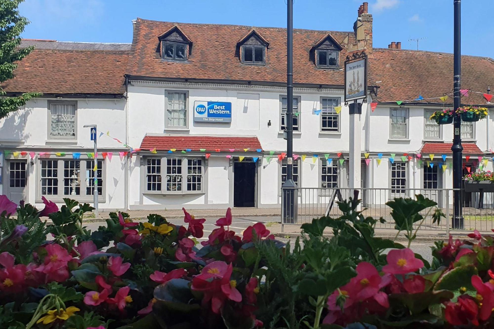 Best Western Ship Hotel Weybridge Eksteriør bilde